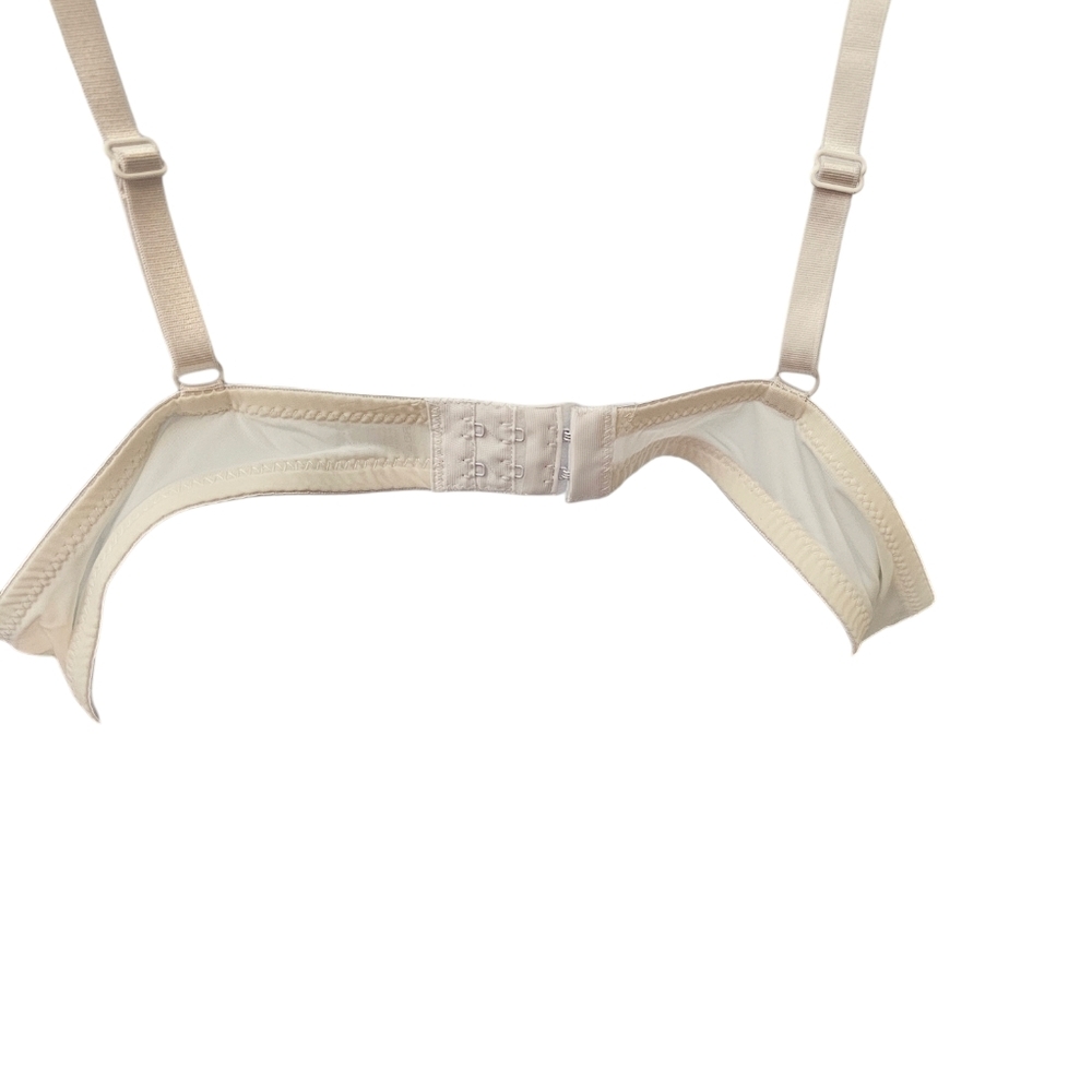 NWT Secret Treasures Intimates 38 B white bra padding bow